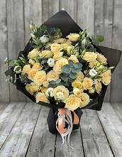 Букет цветов из:  Розы и Лизиантусы в Бесленеевской