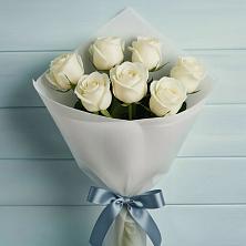 Букет 7 Белых роз Эдлесс Лав в Бесленеевской
