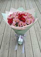 Букет цветов из:  Альстромерии #REPLACE_PRED# Бесленеевской