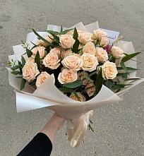 Букет Кремовые розы Латте в Бесленеевской