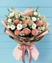 Букет цветов из:  Розы, Альстромерии и Лизиантусы в Бесленеевской