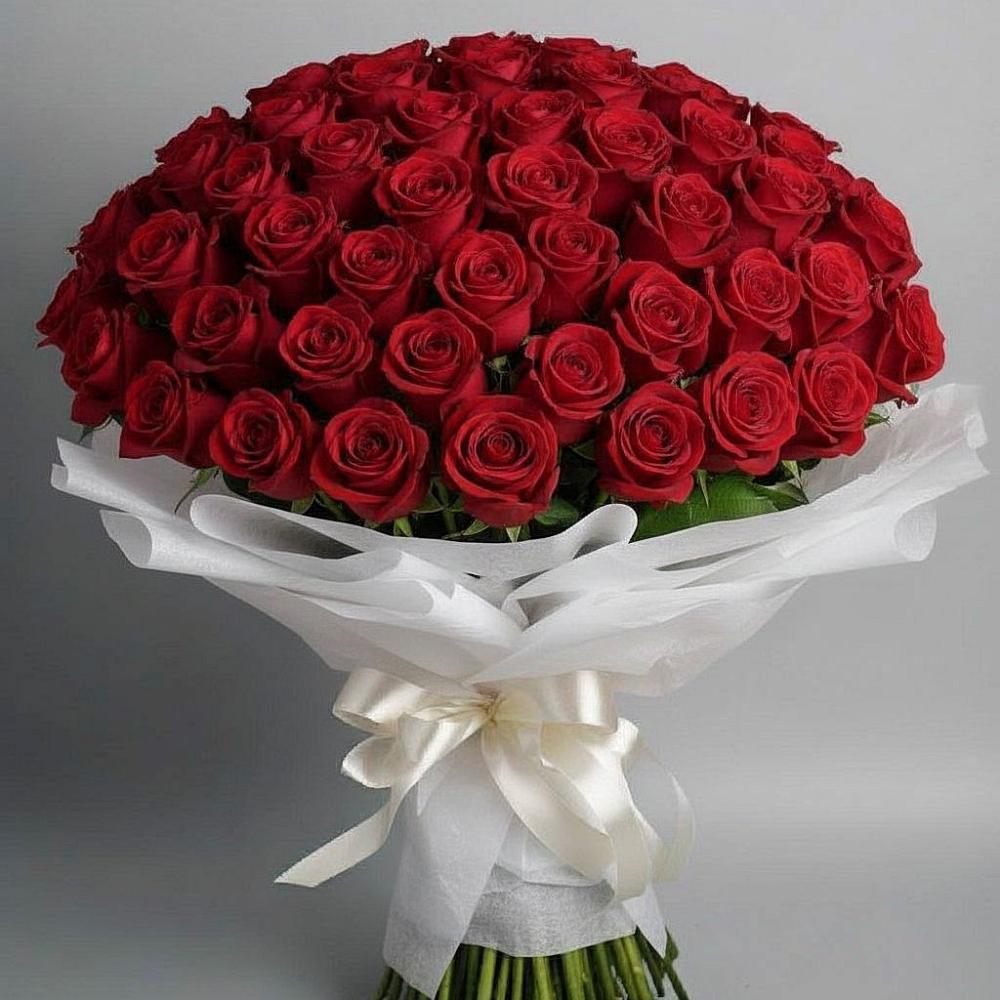 Букет 101 Красная роза Блэк Мэджик в Бесленеевской