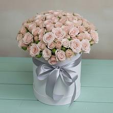 Цветочная композиция из Розы в шляпной коробке в Бесленеевской