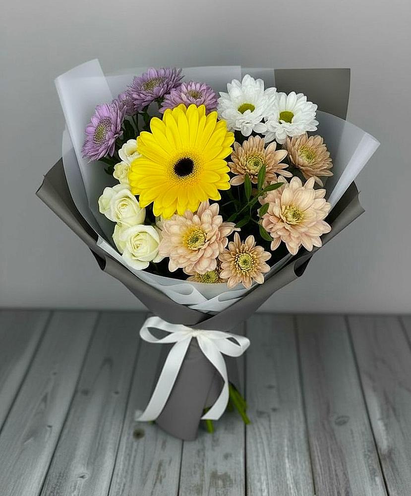 Букет цветов из: Розы, Герберы и Хризантемы в Бесленеевской