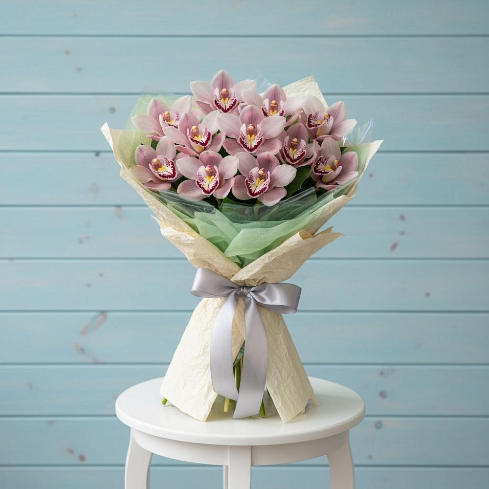 Букет цветов из: Орхидеи и Розы в Бесленеевской