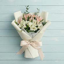 Букет цветов из:  Альстромерии #REPLACE_PRED# Бесленеевской