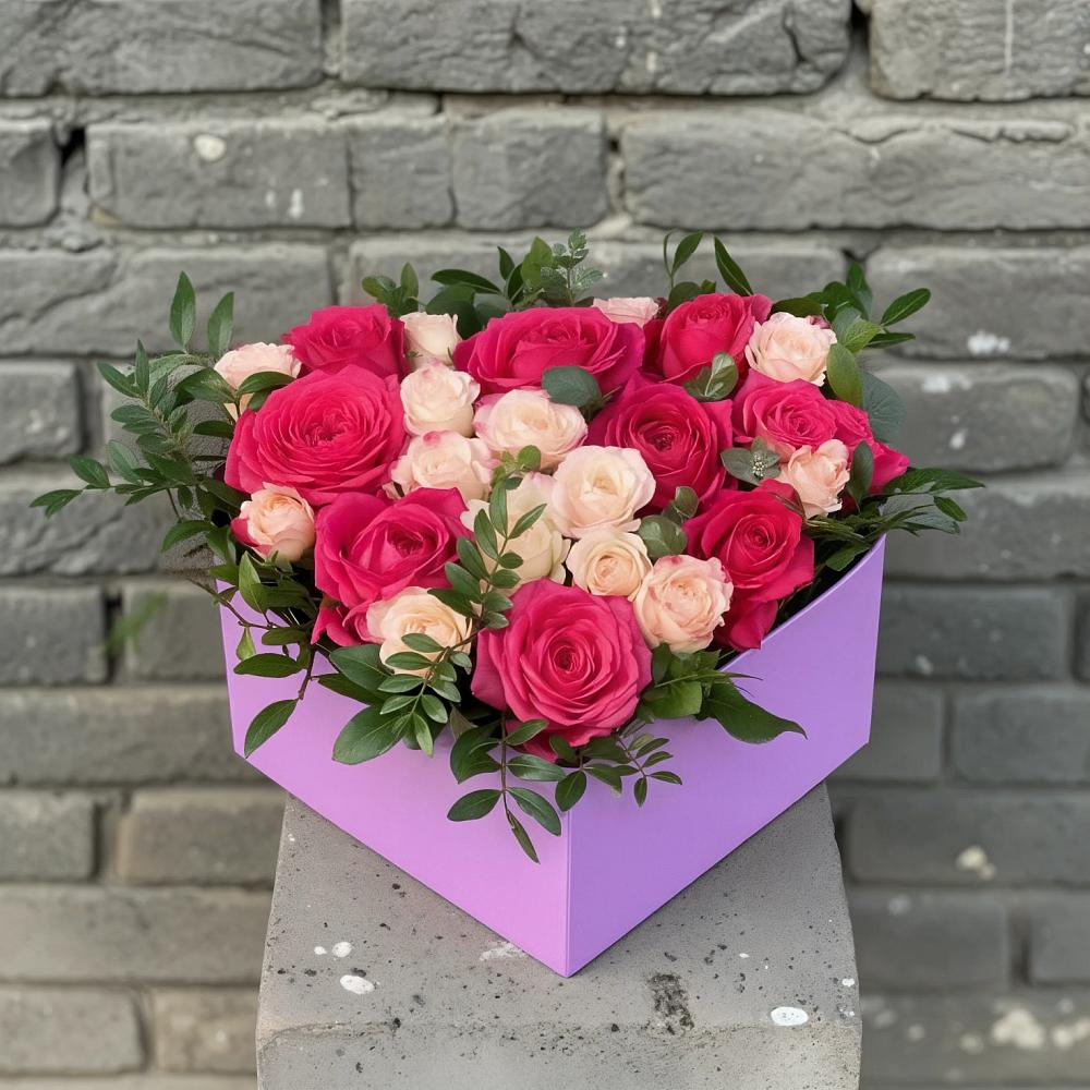 Цветочная композиция из Розы в коробке в Бесленеевской