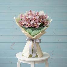 Букет цветов из:  Орхидеи и Розы в Бесленеевской