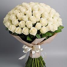 Букет 101 беля роза Белоснежка в Бесленеевской