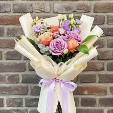 Букет цветов из:  Лизиантусы и Розы #REPLACE_PRED# Бесленеевской