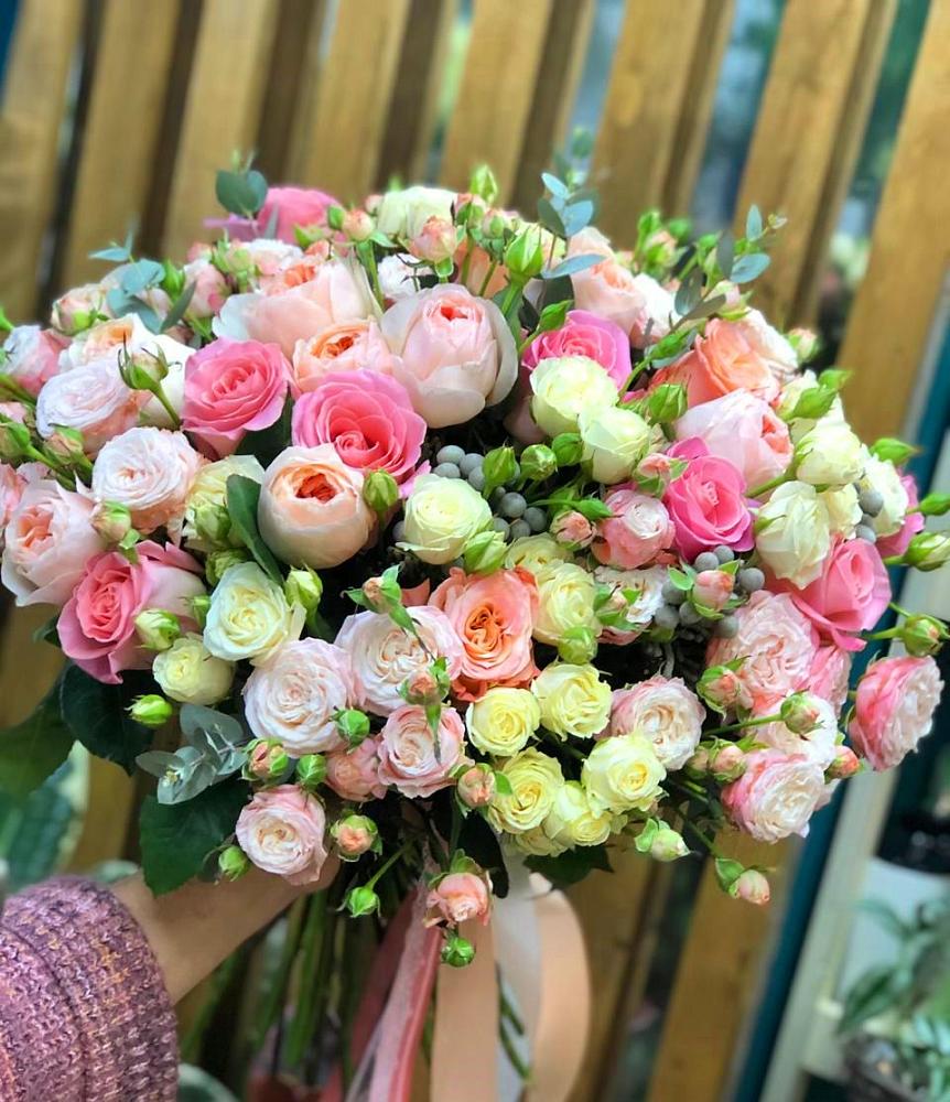 Букет цветов из: Розы в Бесленеевской