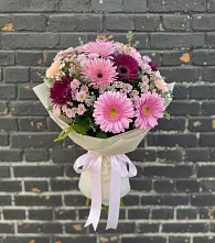 Букет цветов из:  Герберы и Хризантемы #REPLACE_PRED# Бесленеевской