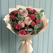 Букет цветов из:  Гвоздики и Розы в Бесленеевской