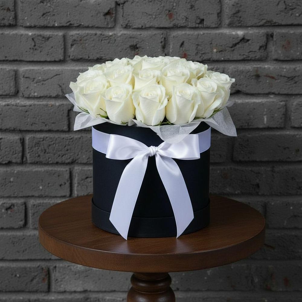 Цветочная композиция из Розы в шляпной коробке в Бесленеевской