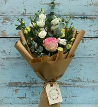 Букет цветов из:  Розы и Лизиантусы #REPLACE_PRED# Бесленеевской