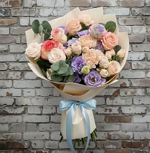 Букет цветов из:  Розы, Лизиантусы и Гвоздики #REPLACE_PRED# Бесленеевской
