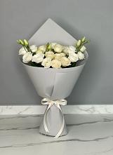 Букет цветов из:  Розы и Лизиантусы в Бесленеевской